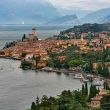 Mokyd13-piscina, Wifi, Giardino,garage *