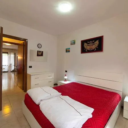 Mokyd13-piscina, Wifi, Giardino,garage Daire Lazise