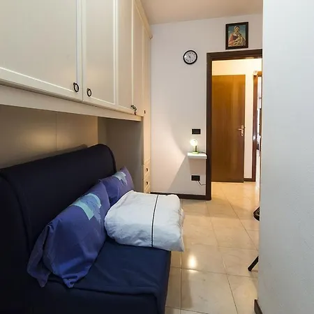 Daire Mokyd13-piscina, Wifi, Giardino,garage *