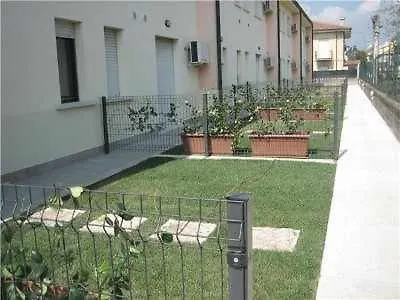 Mokyd13-piscina, Wifi, Giardino,garage * Lazise